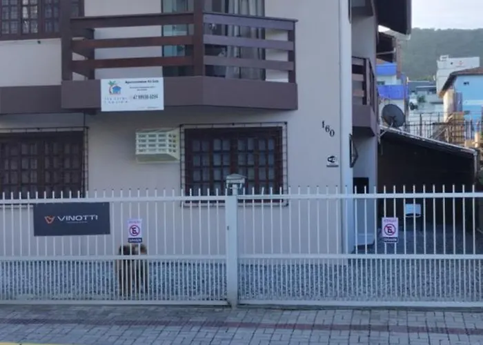 Apartamentos Vó Lela Bombinhas